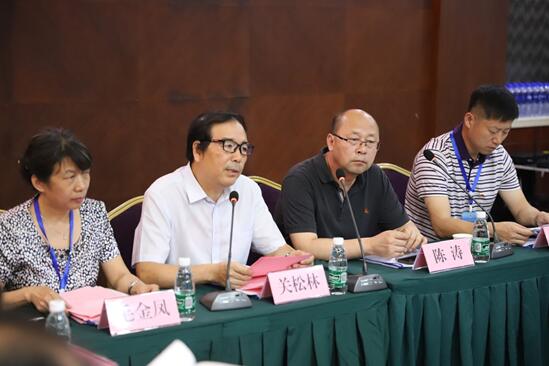 2英国威廉希尔副董事长关松林教授致辞.jpg